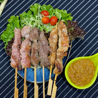 Thai Skewers Platter 6pcs (Pork, Beef, Chicken) with Satay Sauce