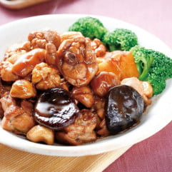 Taiwan Taste of Village Stewed Chicken with Chestnuts 500g