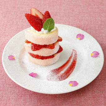 Japanese Roll Cake - Strawberry 20 cuts/box 210g
